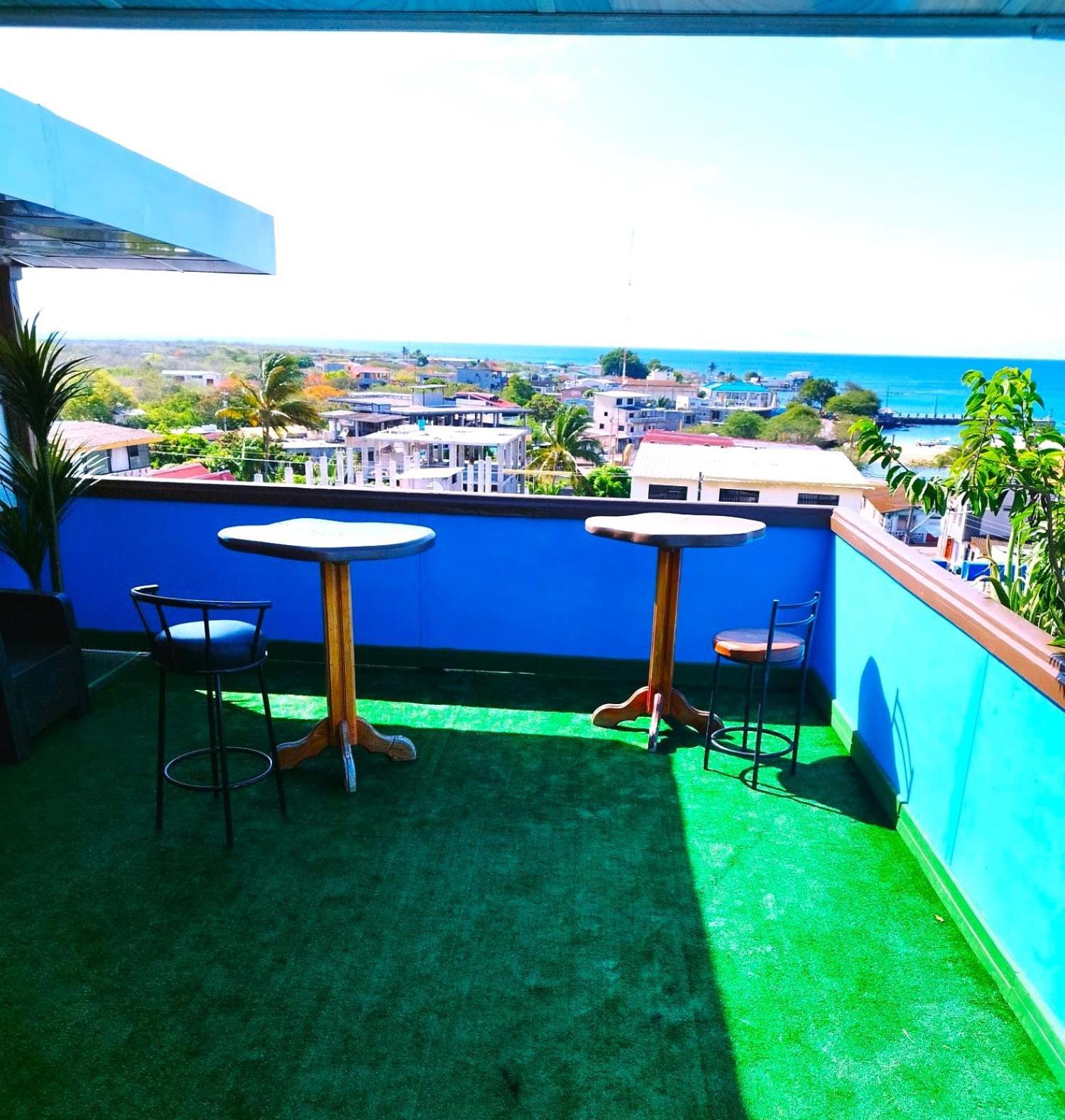 Hotel Los Algarrobos Puerto Baquerizo Moreno Esterno foto